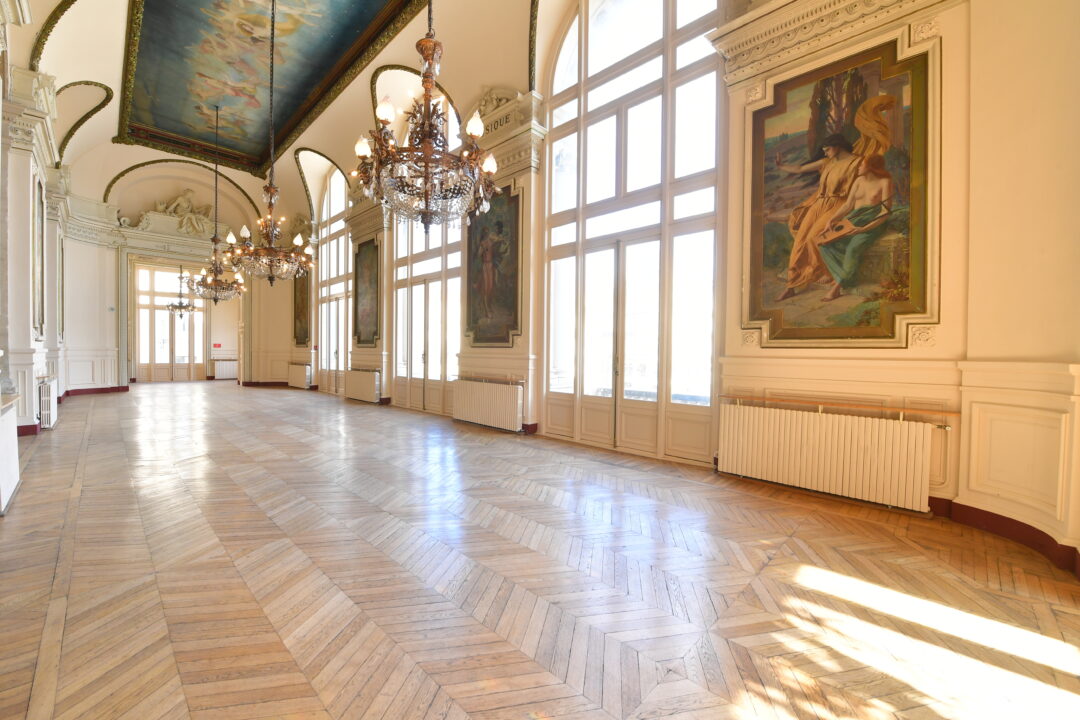Photo du grand foyer de l'Opéra Comédie