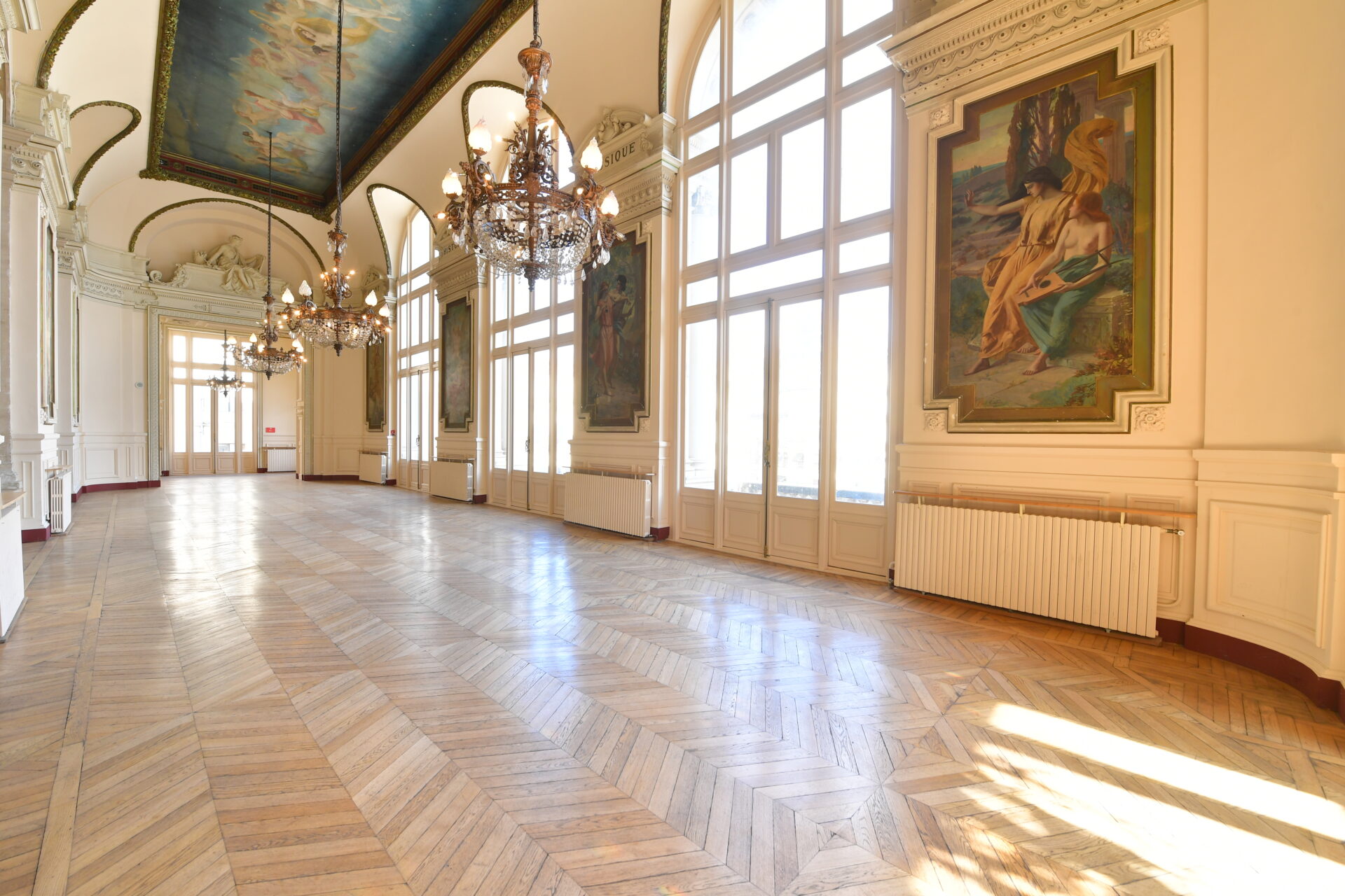 Photo du grand foyer de l'Opéra Comédie